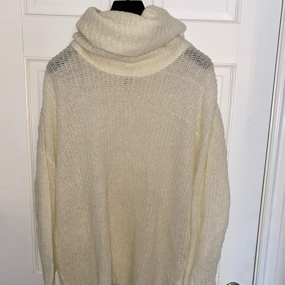 Vero Moda cream colours loose knit turtleneck